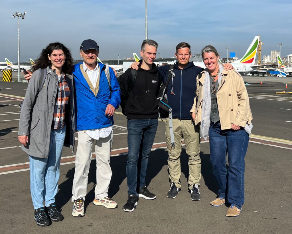 Reise-Teilnehmer: Charlotte, Gernot, Willy, Dirk und Melanie